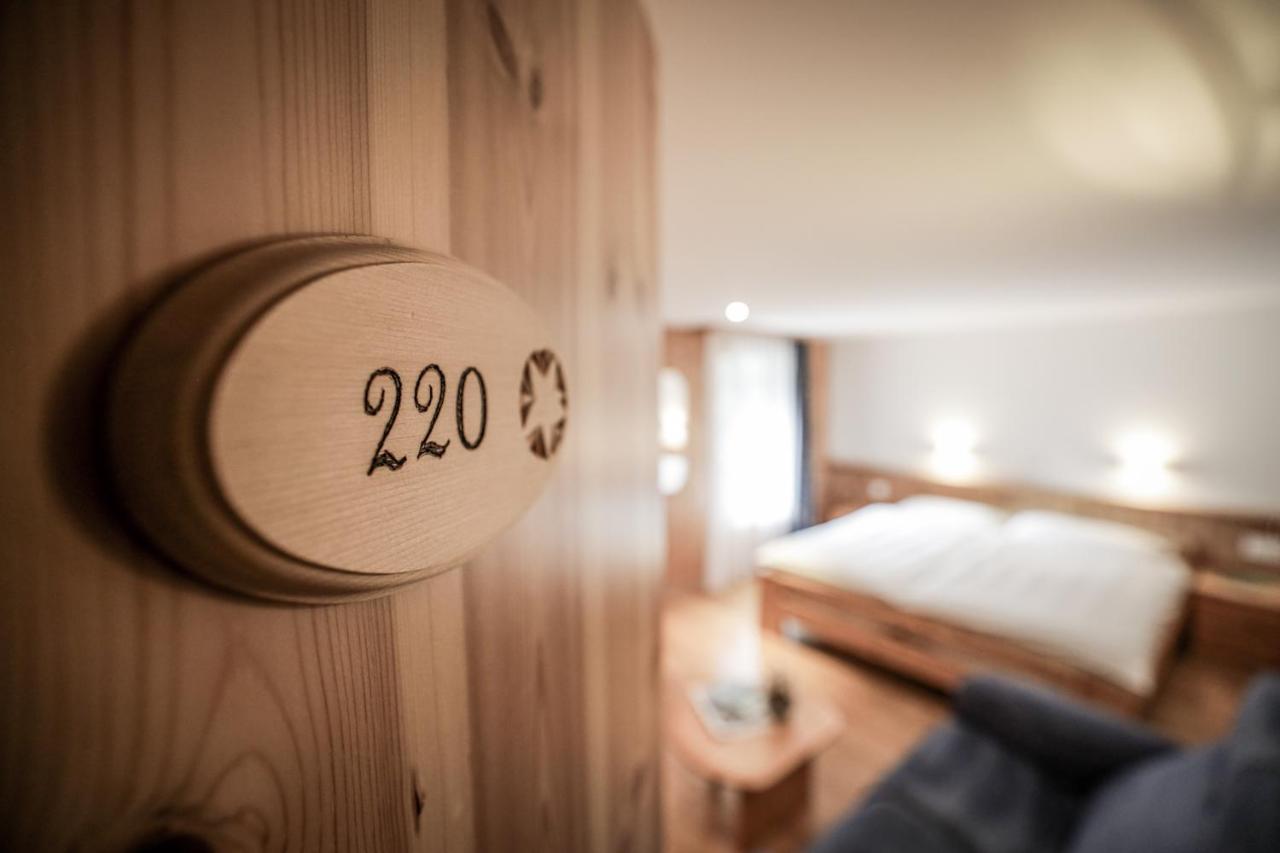Hotel Garni Sonnenhalde Arosa Buitenkant foto