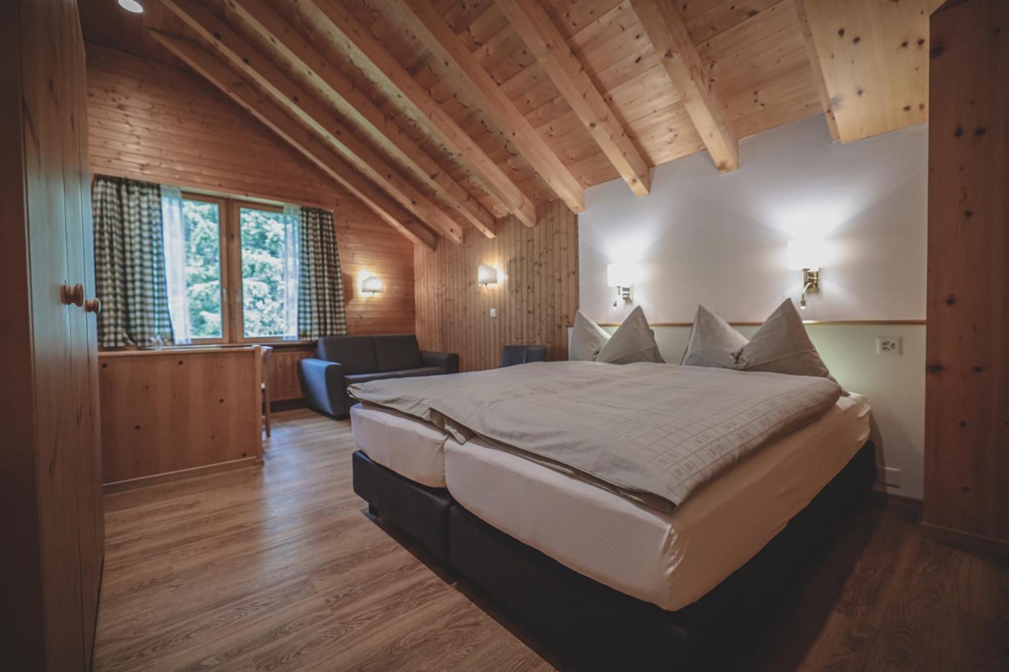 Hotel Garni Sonnenhalde Arosa Buitenkant foto